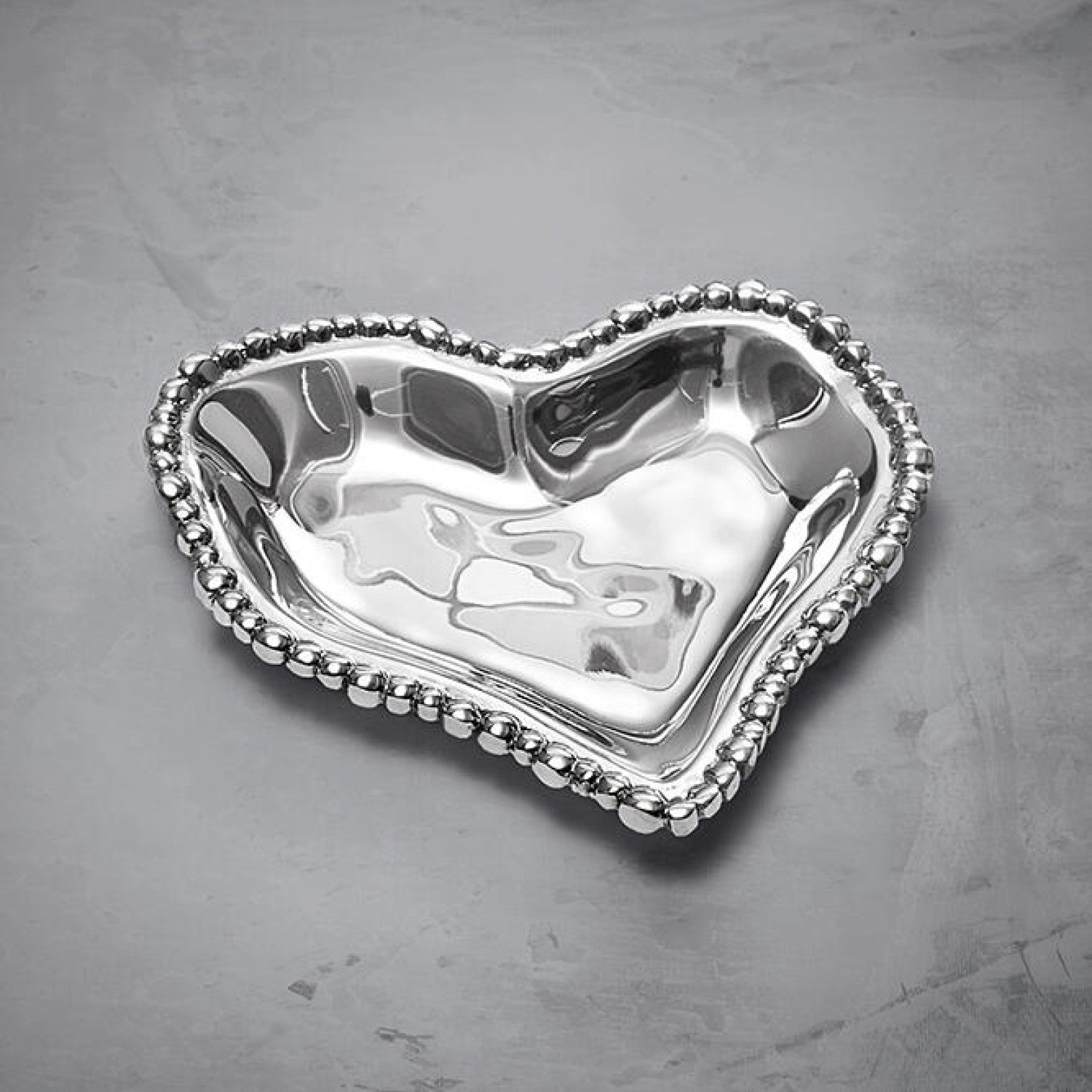 Beatriz Ball Organic Pearl Heart Dish