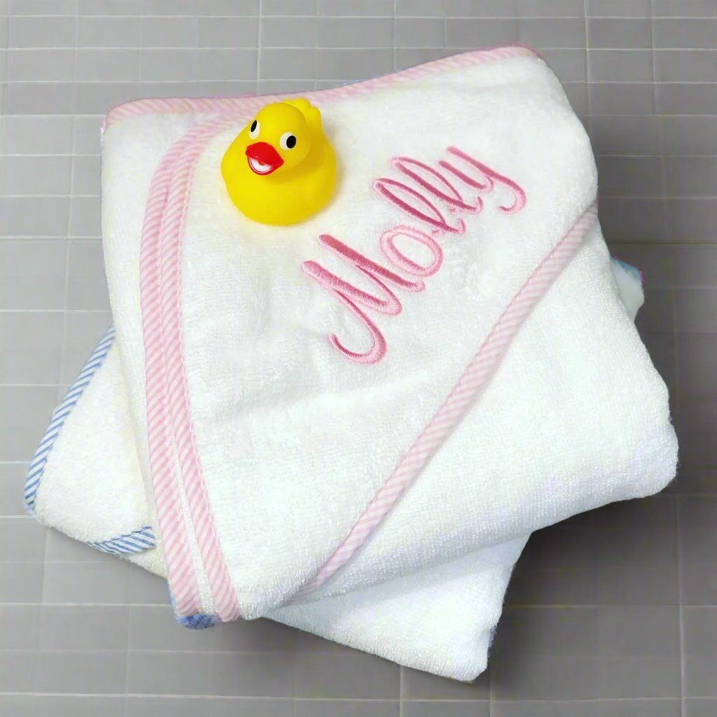 Hooded_Baby_Towel_Seersucker_Personalized
