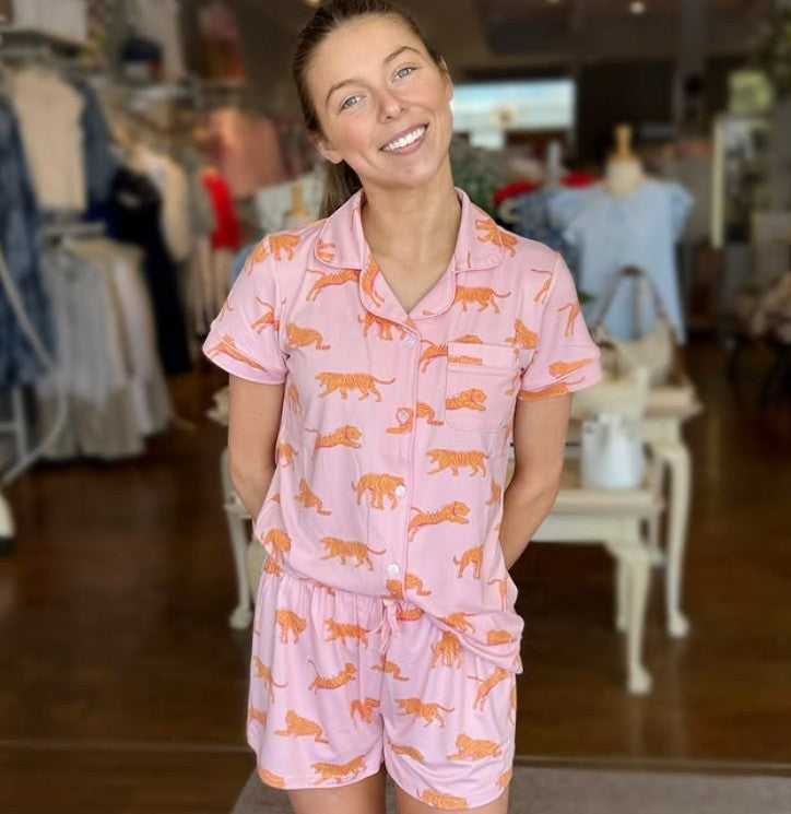 TigerWalkPinkPajamaShortSet